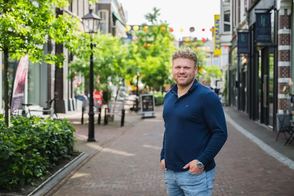 Riemer van den Berg in het centrum van Assen